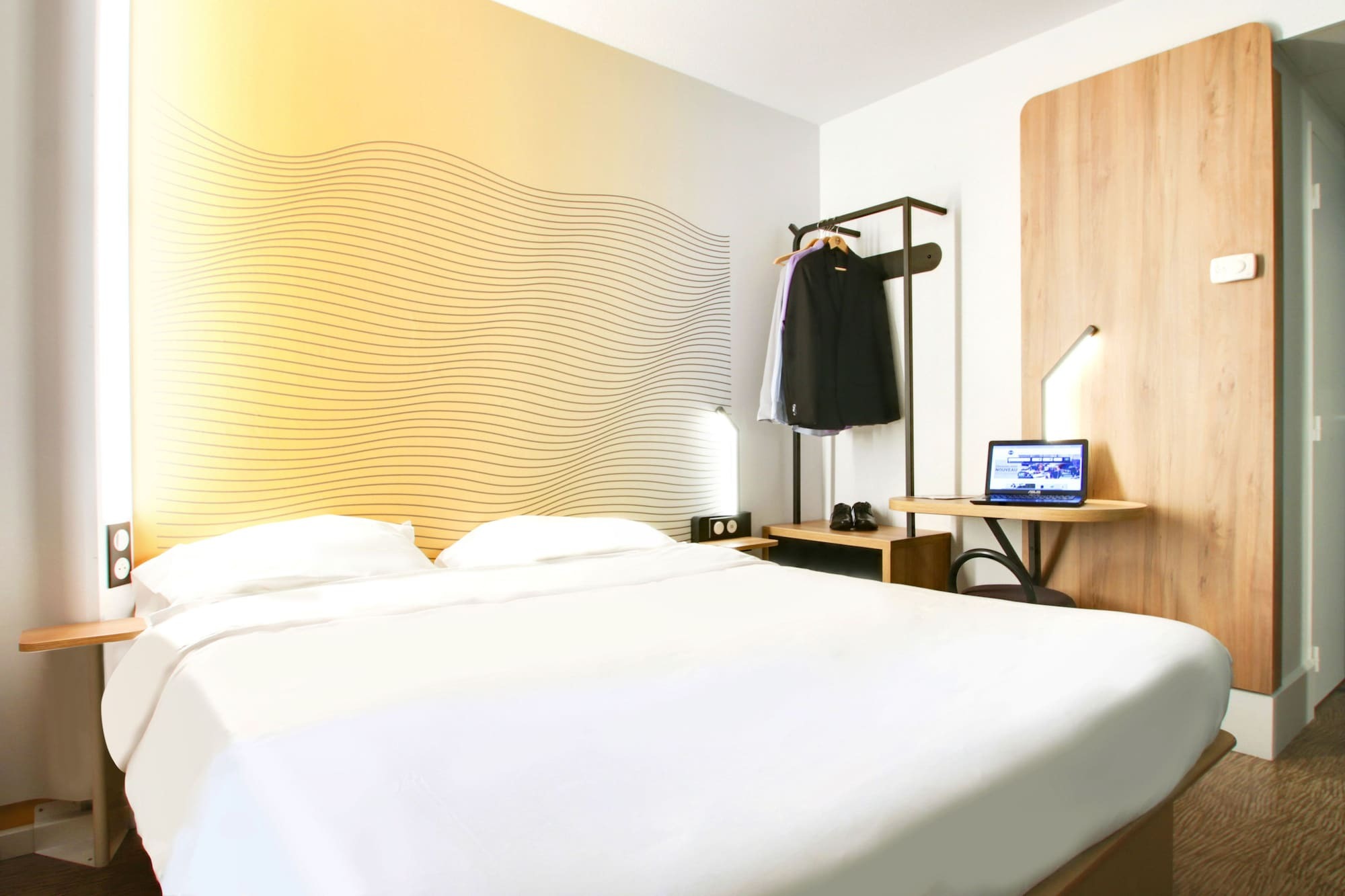 B&B Hotel Reims Bezannes Exteriör bild